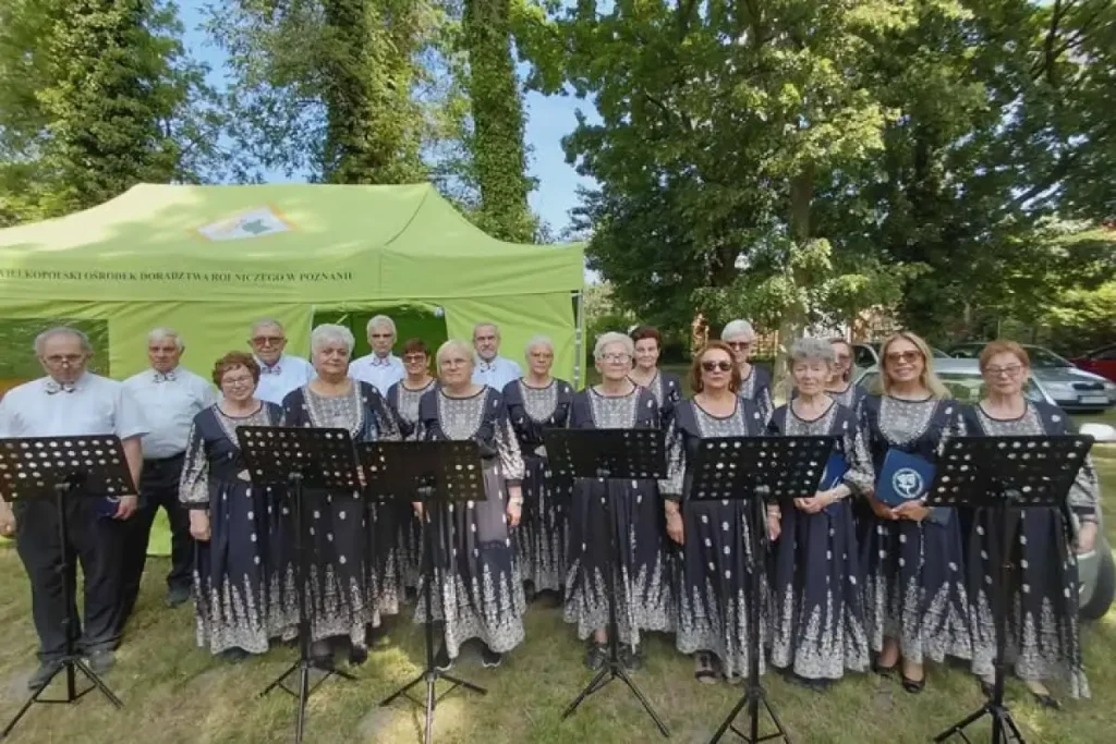 vocal group performance